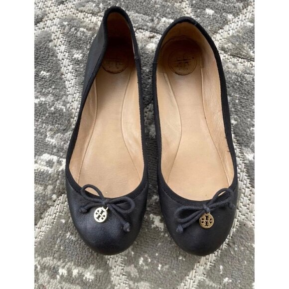 Tory Burch Chelsea Flats - Picture 2 of 13